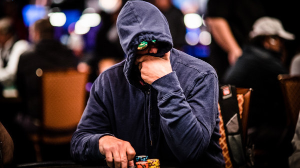 Accesorios poker y ropa de poker