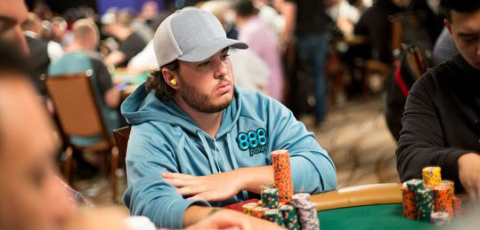 Lider provisional Evento Principal WSOP Dia 5