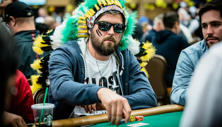Accesorios de poker y ropa de poker