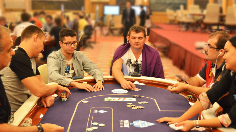 Torneos Offline de Poker