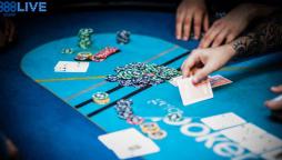 Dealer y repartir cartas en poker
