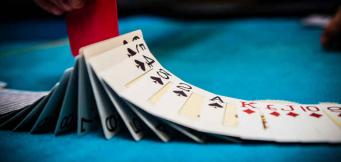 El debate de la suerte en el poker