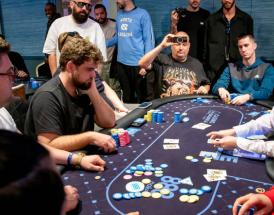 MTT Poker 