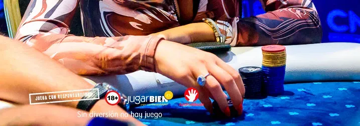 Poker de reinas